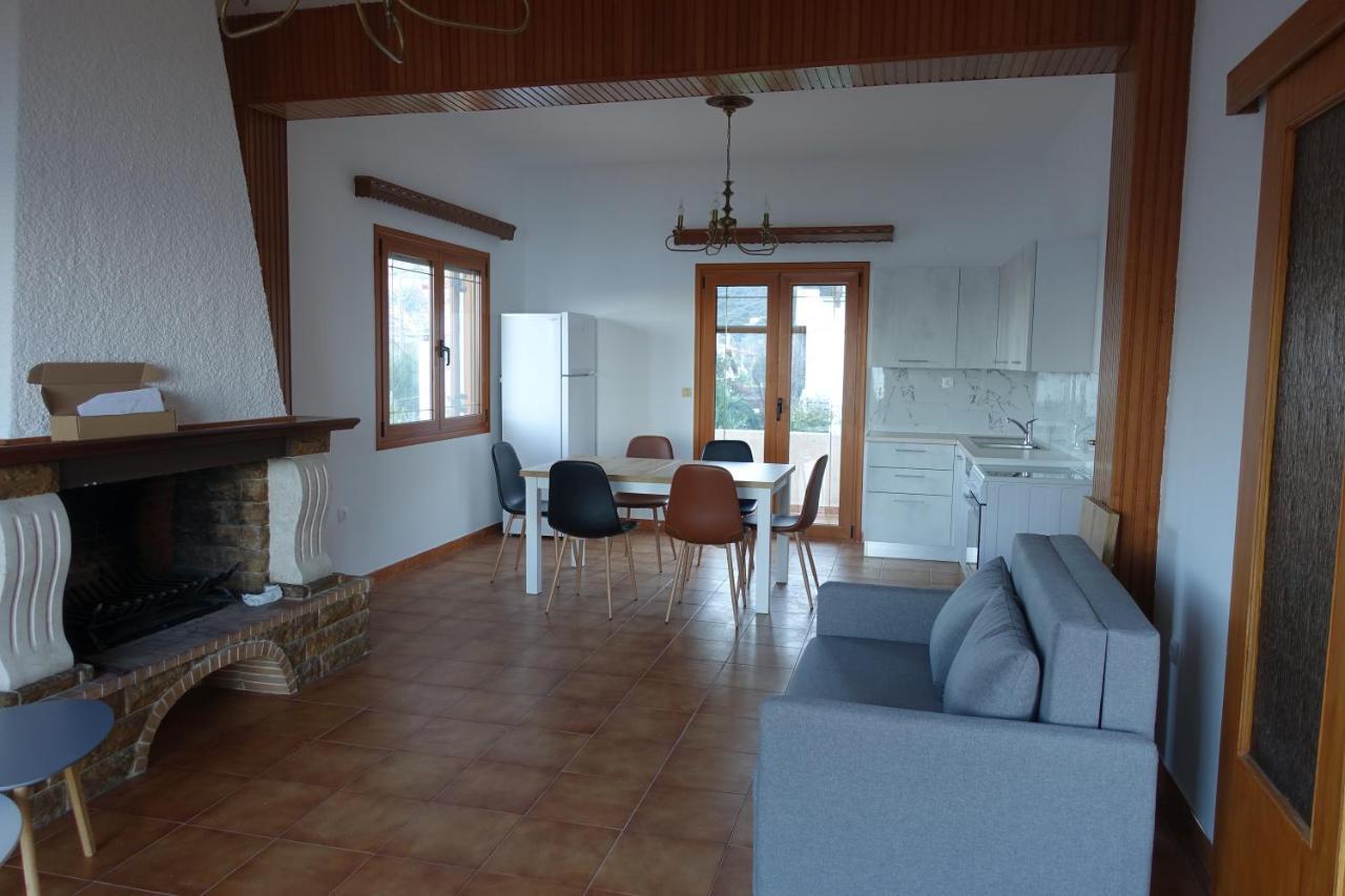 Villa In Kalloni Direkt Am Meer, Tolle Aussicht Kalloni (Peloponnese) Exterior foto